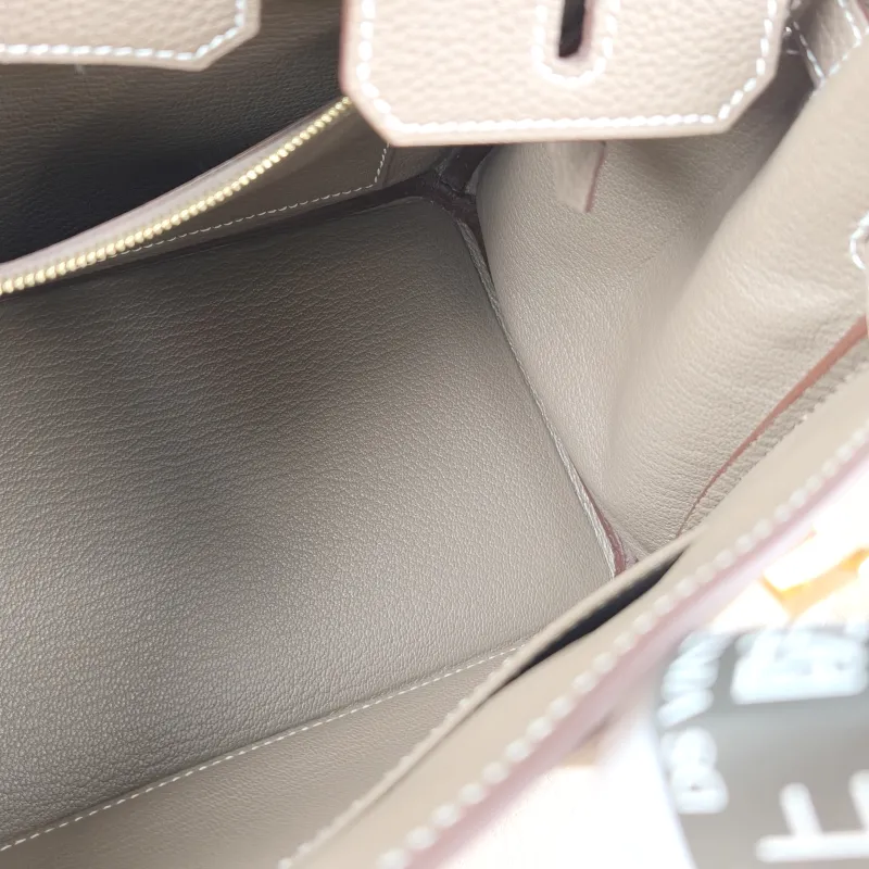 Hermès Top Handle Bag Birkin 25 Gold-Tone Hardware 18Etoupe Togo Calfskin Small 25 × 13 × 20 cm K — detail view 3 of 12