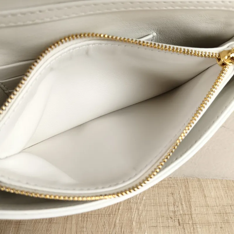 DIOR Crossbody Bag Caro Chain Bagwoc White Calfskin One Size 19.5 × 6.5 × 11 cm — detail view 8 of 11