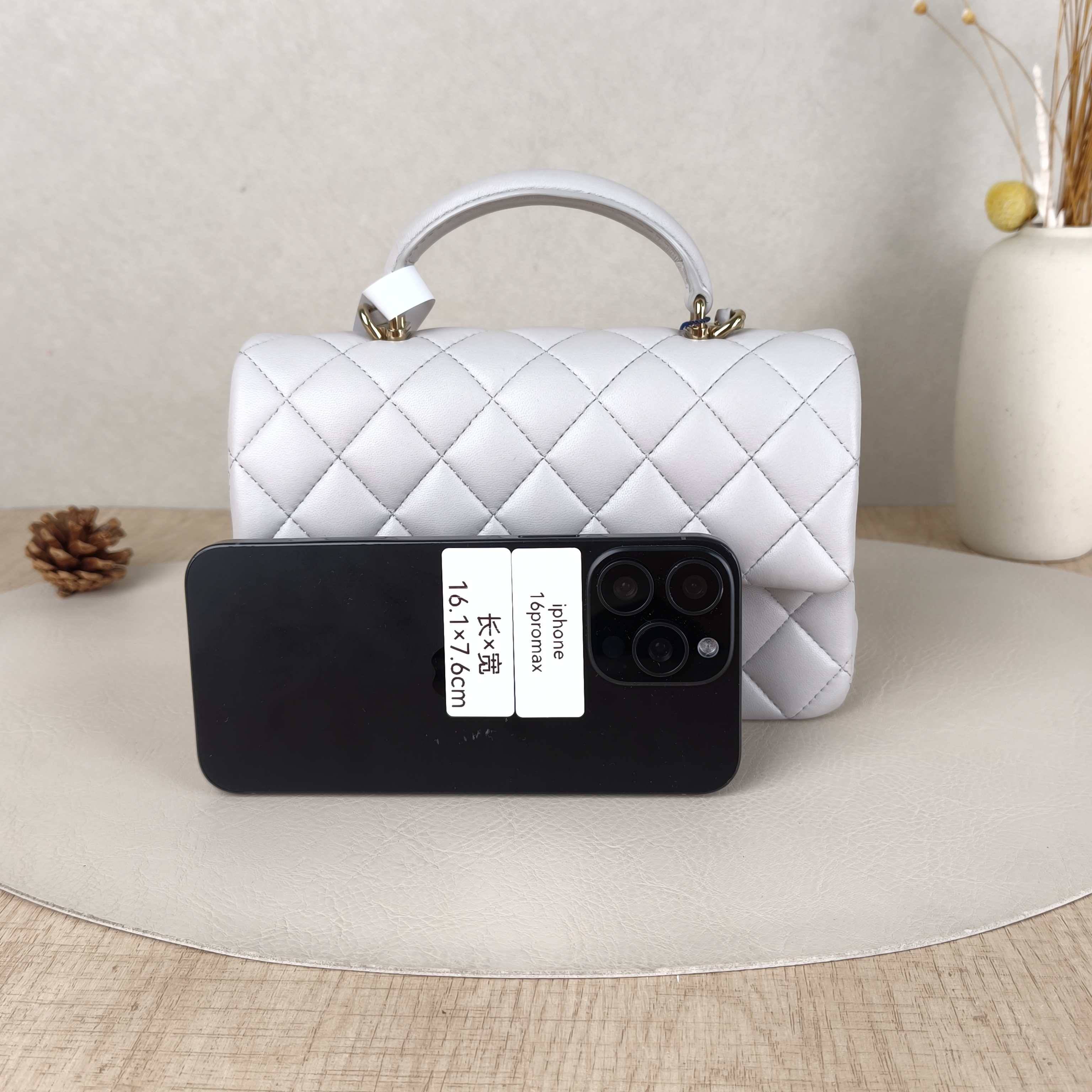 Chanel Crossbody Bag mini Grey Lambskin mini20 × 6 × 12 cm — cover view 2 of 6