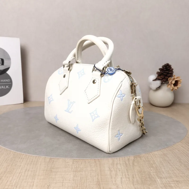 Louis Vuitton Crossbody Bag Speedy20 White · Blue Calfskin One Size20.5 × 12 × 13.5 cm — cover view 4 of 6