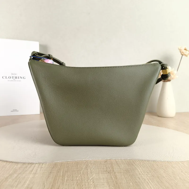 LOEWE Shoulder Bag Hammock hobo Green Calfskin Mini 28 × 9.5 × 17 cm