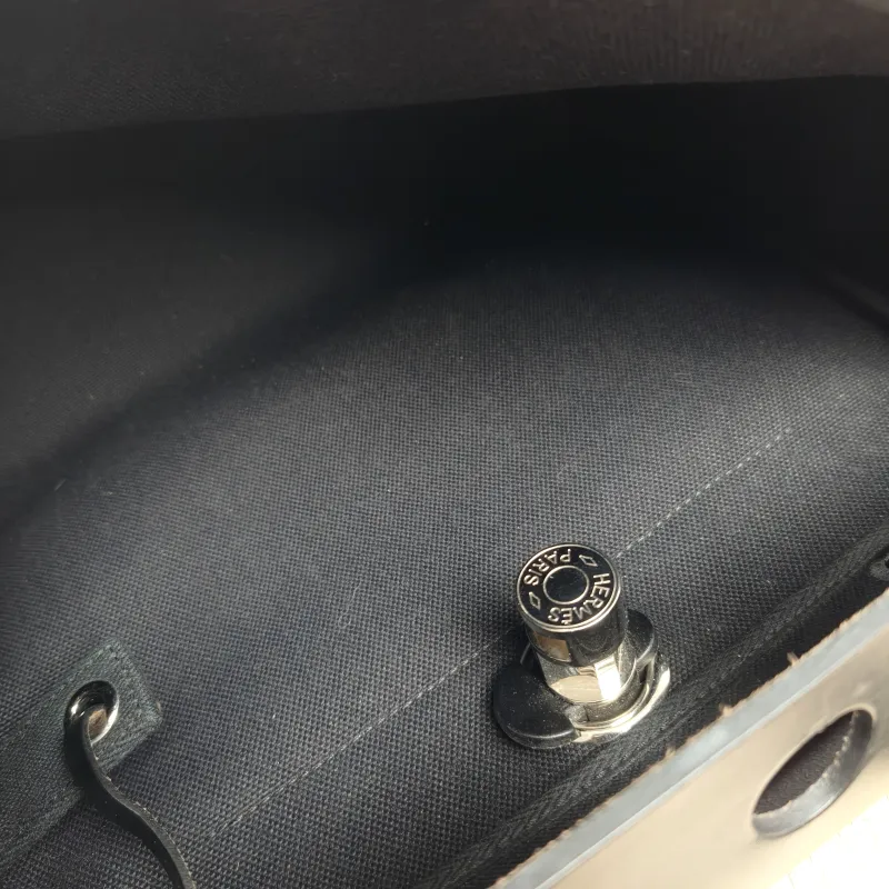 Hermès Shoulder Bag Herbag 31Black Canvas Canvas Berliner Medium31 × 10 × 25 cm — detail view 11 of 15