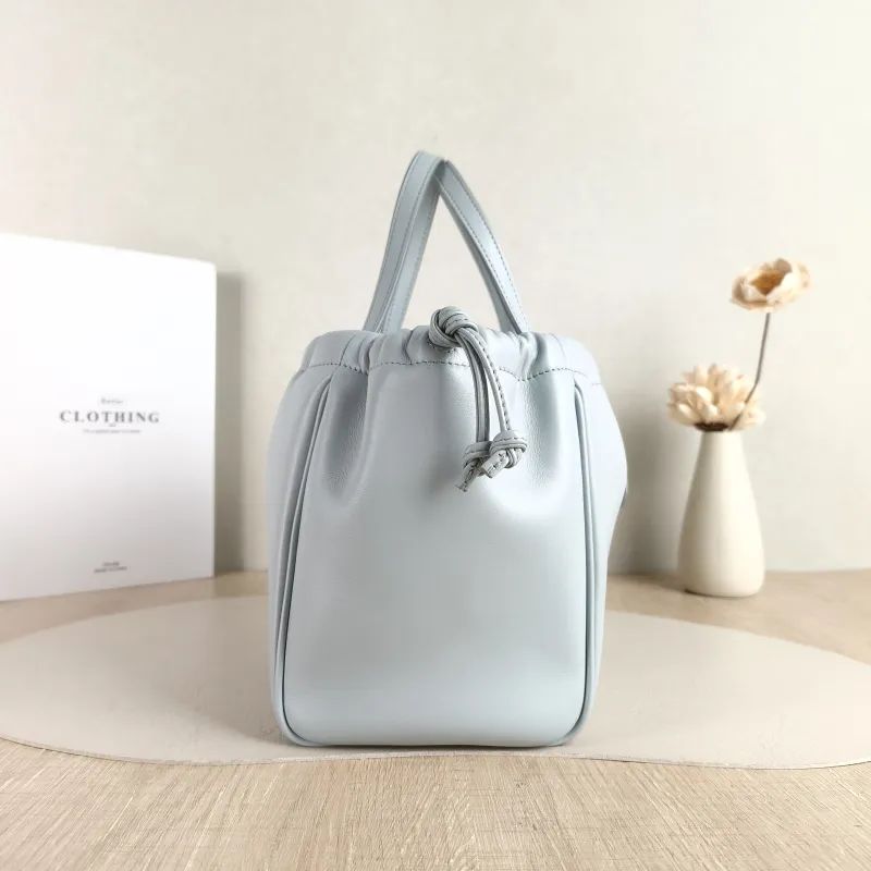CELINE Top Handle Bag CABAS TRIOMPHE Blue Calfskin Small 22 × 15 × 17 cm — detail view 3 of 12