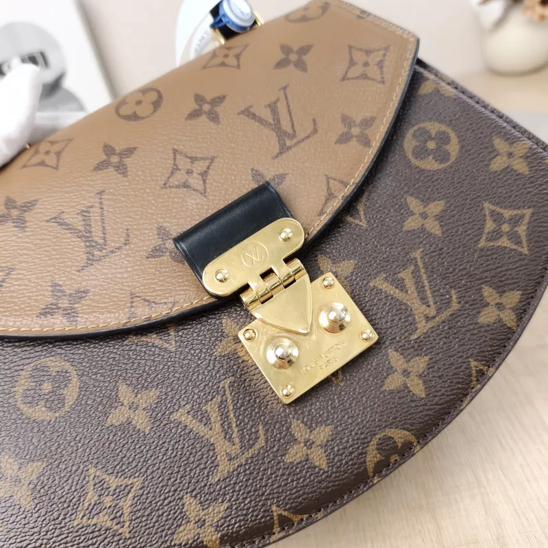Louis Vuitton Crossbody Bag Tilsitt Monogram PVC Medium24 × 7 × 18 cm — detail view 15 of 15