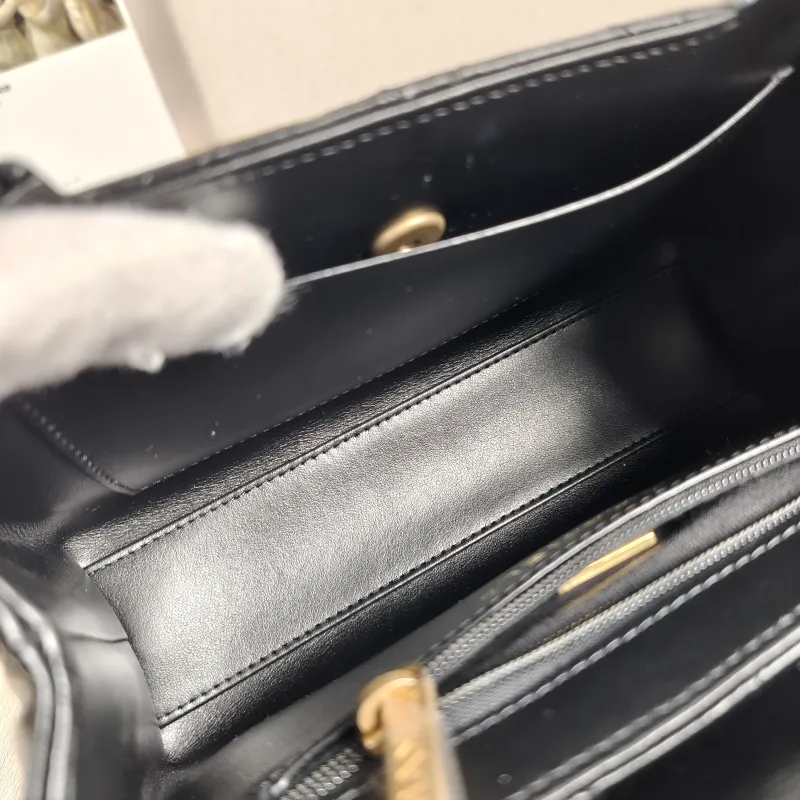 Chanel Crossbody Bag Kelly Black Waxed Leather Mini 19 × 7 × 13 cm — detail view 4 of 14