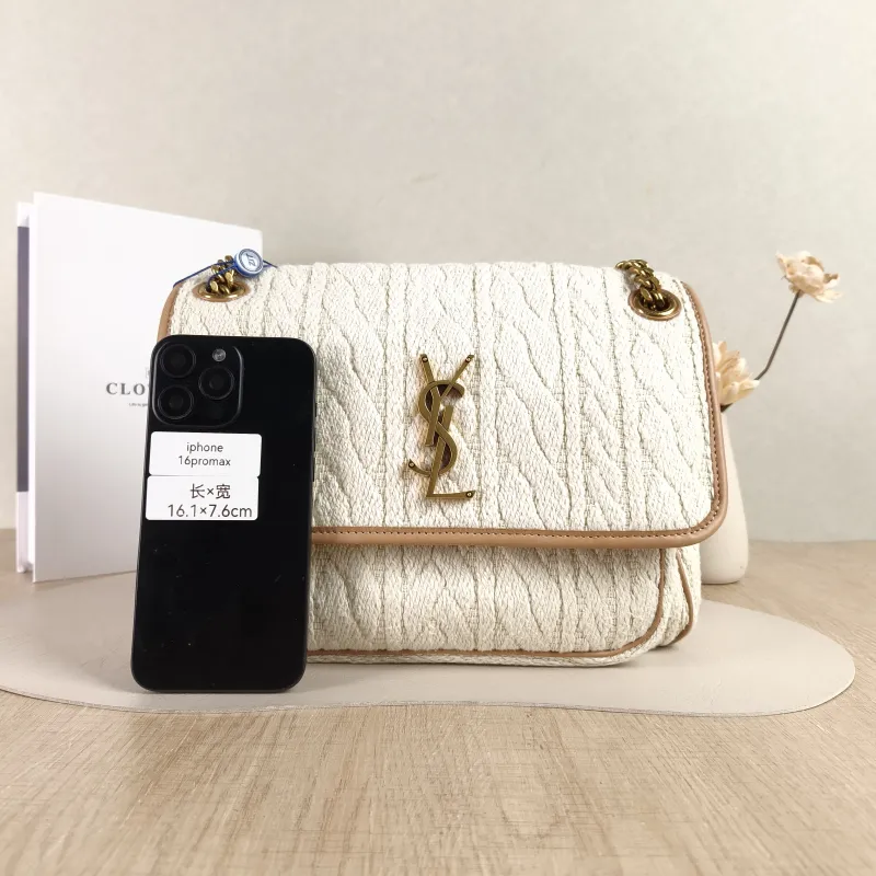 SAINT LAURENT Crossbody Bag Niki White D Medium28 × 8.5 × 20 cm — cover view 3 of 5