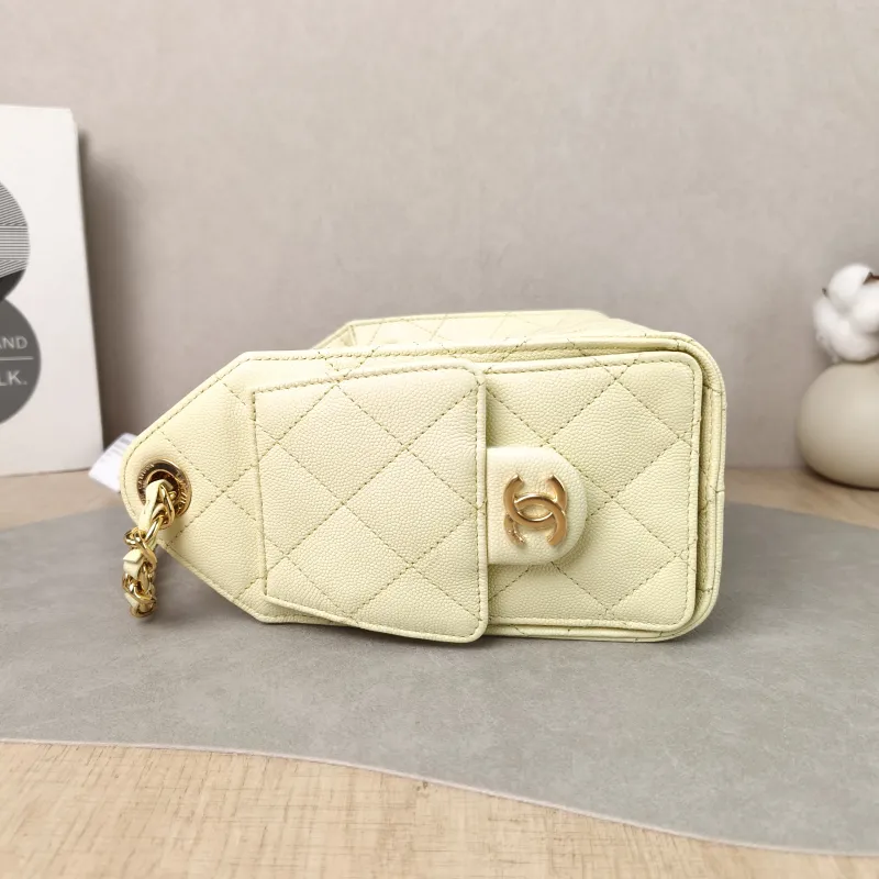 Chanel Crossbody Bag 25Bag Grained Calfskin Mini 22 × 12.5 × 20 cm — detail view 9 of 11
