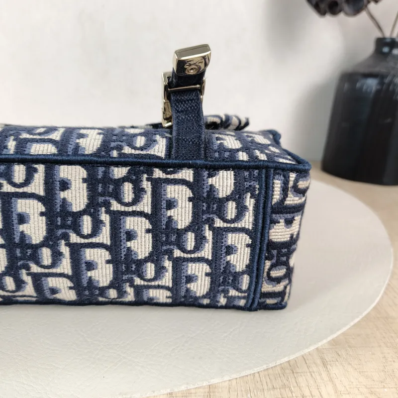DIOR Crossbody Bag camp Messenger Bag Blue Canvas Small 23 × 8 × 15 cm — detail view 2 of 11