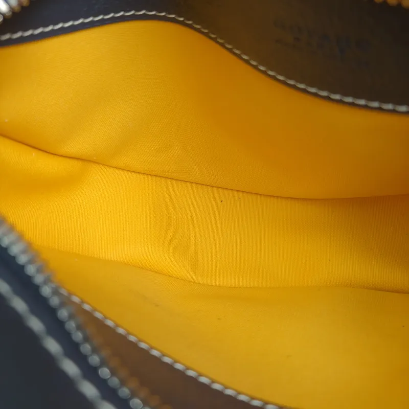GOYARD Crossbody Bag Hirondelle Navy ine Canvas One Size 25 × 6 × 17 cm — detail view 9 of 11