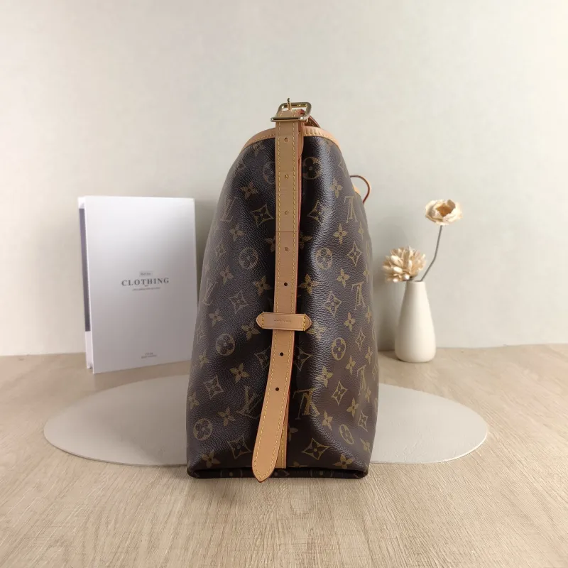 Louis Vuitton Crossbody Bag Carryall Monogram PVC Medium 39 × 15 × 30 cm — detail view 3 of 12