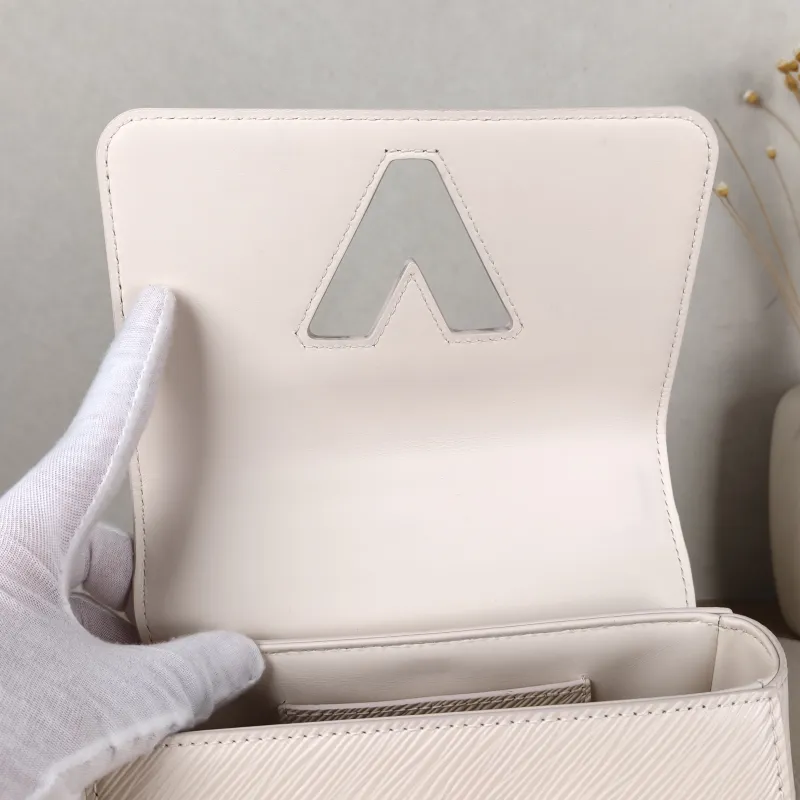 Louis Vuitton Crossbody Bag Twist White Epi Embossed Calfskin Small19 × 9 × 15 cm — detail view 13 of 13