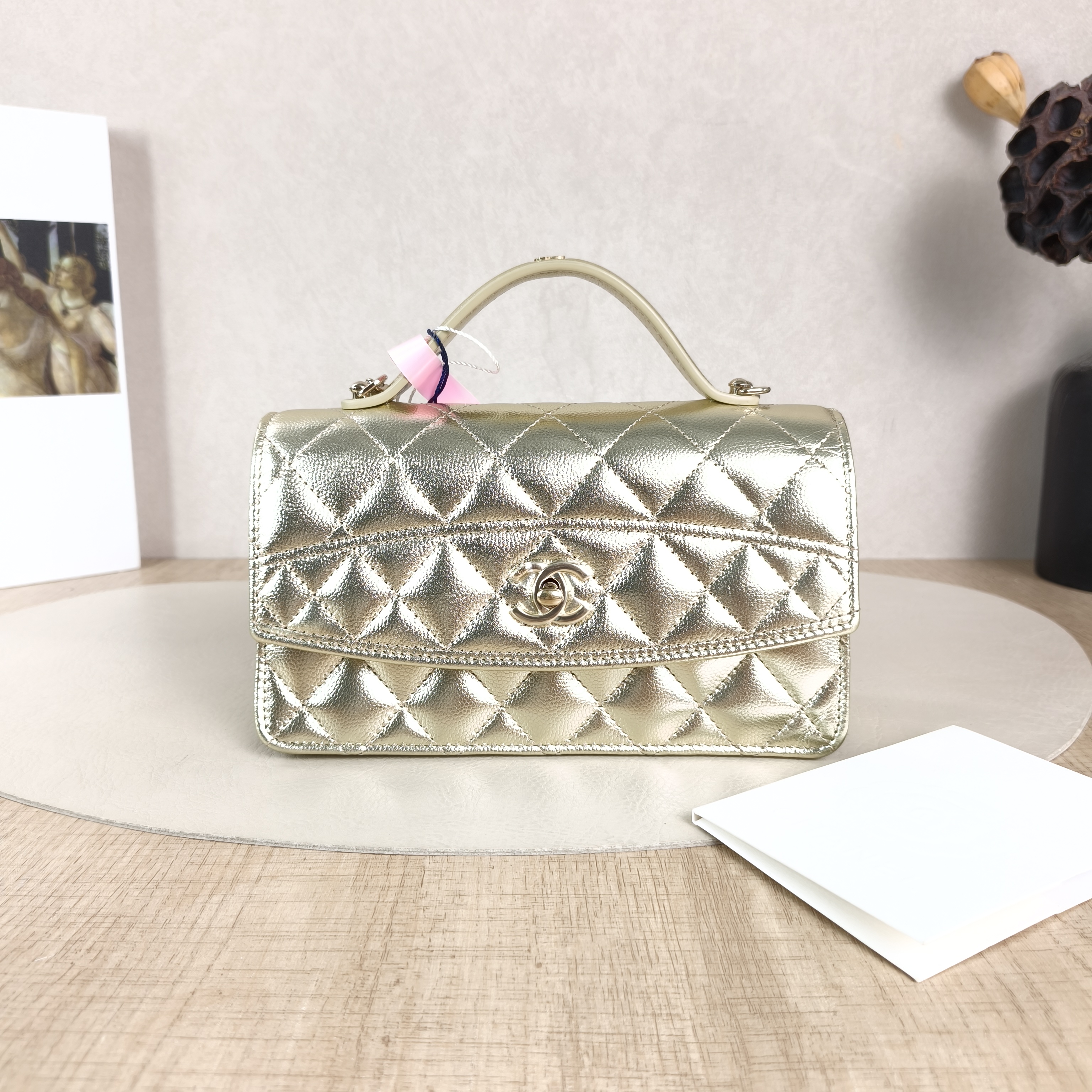 Chanel Crossbody Bag26c Gold Grained Calfskin One Size18.5 × 6 × 11 cm — cover view 3 of 6