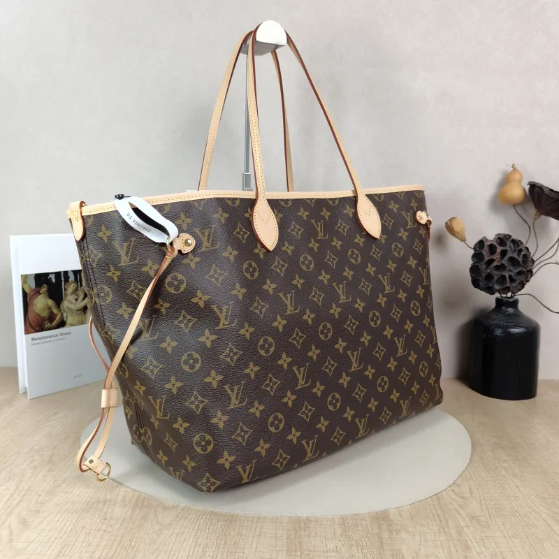 Louis Vuitton Shoulder Bag Neverfull Monogram PVC Large39 × 19 × 32 cm — cover view 5 of 5