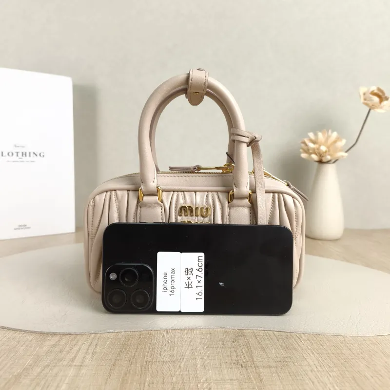 Miumiu Top Handle Bag Arcadie MatelasséCollection Edition Pink Lambskinmini19 × 5 × 10 cm — cover view 3 of 5
