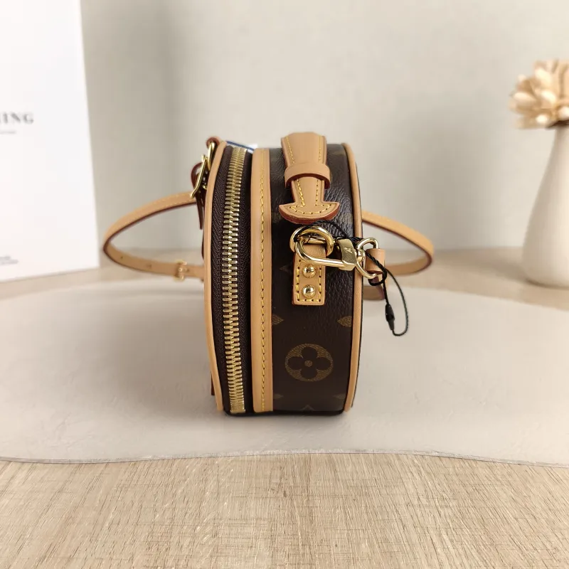 Louis Vuitton Crossbody Bag PETITE BOITE CHAPEAU Monogram PV Cmini17.5 × 7.5 × 16.5 cm — detail view 8 of 10