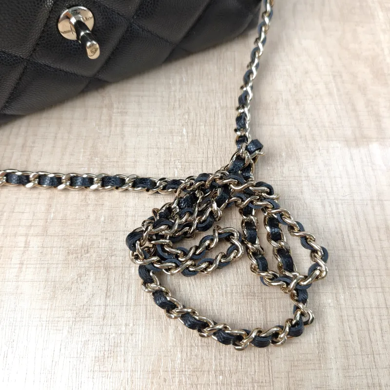Chanel Crossbody Bag Edition mini Black Grained Calfskin mini 20 × 8 × 12.5 cm — detail view 9 of 15