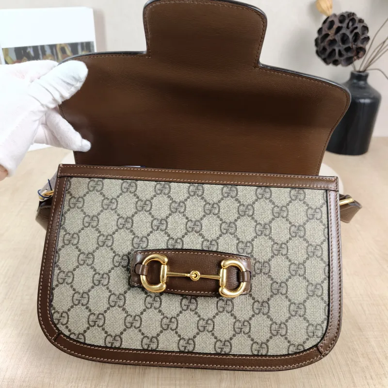 GUCCI Shoulder Bag Horsebit 1955 Horsebit Medium Monogram PVC Medium25 × 8 × 18 cm — detail view 4 of 12