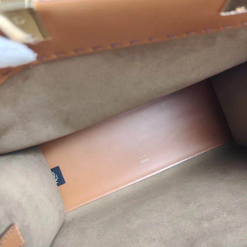 FENDI Top Handle Bag Sunshine Shopping Tote Caramel Calfskin Medium 35 × 17 × 31 cm — detail view 5 of 10