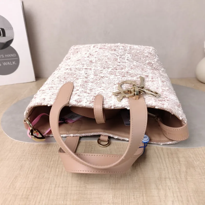 DIOR Top Handle Bag TOUJOURS Edition Pink Small 18.5 × 12 × 18.5 cm — detail view 4 of 14