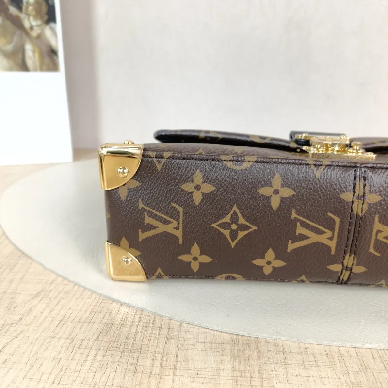 Louis Vuitton Shoulder Bag Trunkie Box Chain Bag Monogram PVC Large 27 × 8 × 16 cm — detail view 4 of 14