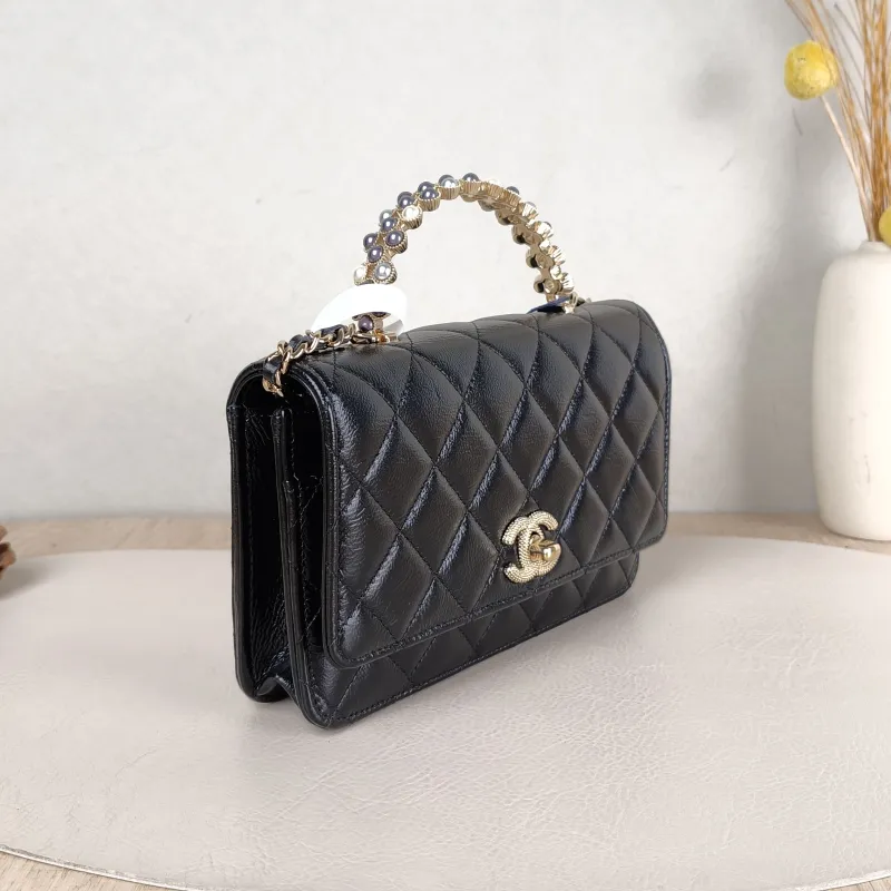 Chanel Crossbody Bag Pearl Black Lambskin 19 × 3.5 × 12 cm — cover view 3 of 6