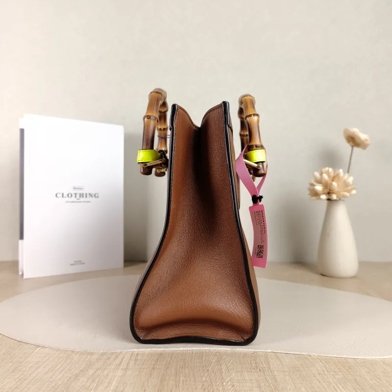 GUCCI Top Handle Bag Diana Top Handle Bag Caramel Calfskin Medium 27 × 10 × 24 cm — detail view 10 of 13