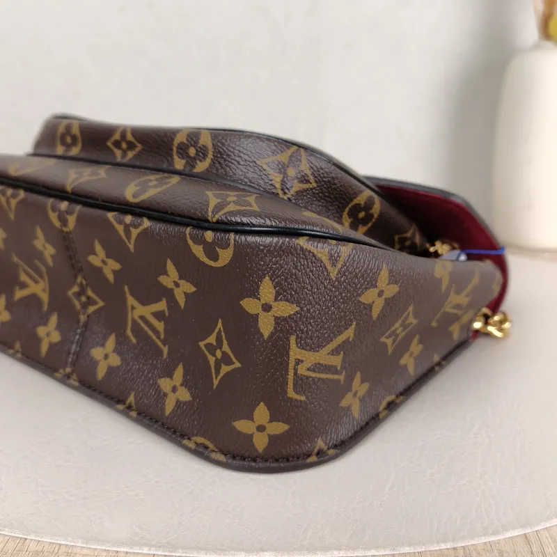 Louis Vuitton Crossbody Bag Passy Messenger Bag Monogram PVC Small 23 × 9 × 17 cm — detail view 6 of 15