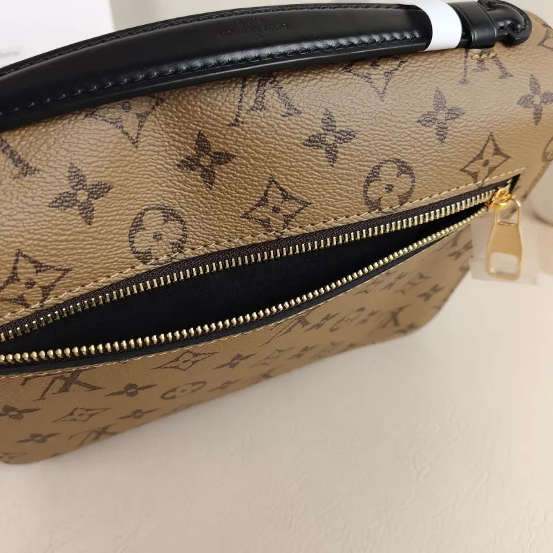 Louis Vuitton Crossbody Bag Pochette Métis Monogram Colorblock PVC Medium 25 × 7 × 19 cm — detail view 11 of 14