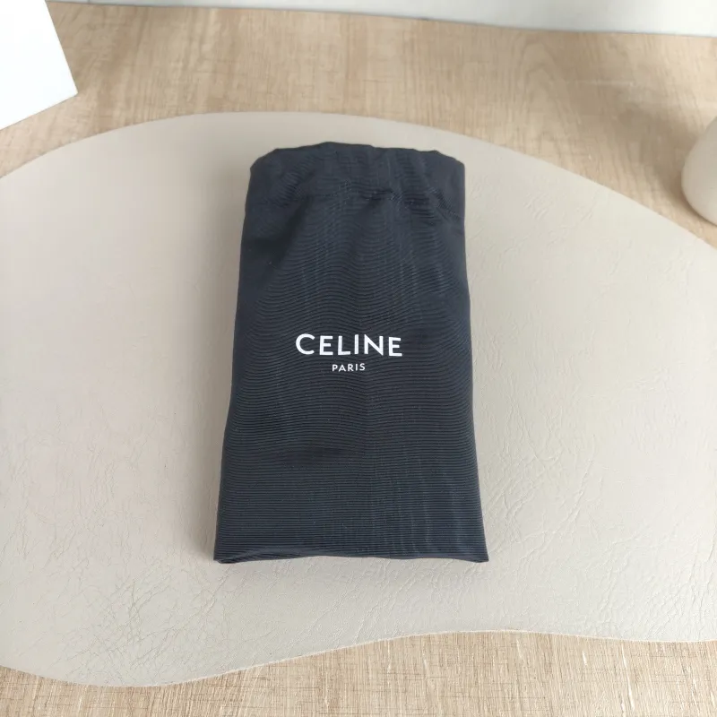 CELINE Crossbody Bag DUO Wallet Monogram PVC Mini 20 × 6 × 13 cm — detail view 4 of 12