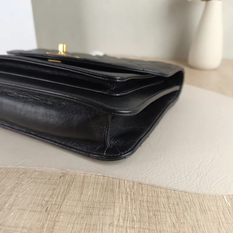 Chanel Crossbody Bagcf Collection Crossbody Bag Black Calfskin One Size22.5 × 5 × 18.5 cm — detail view 11 of 13