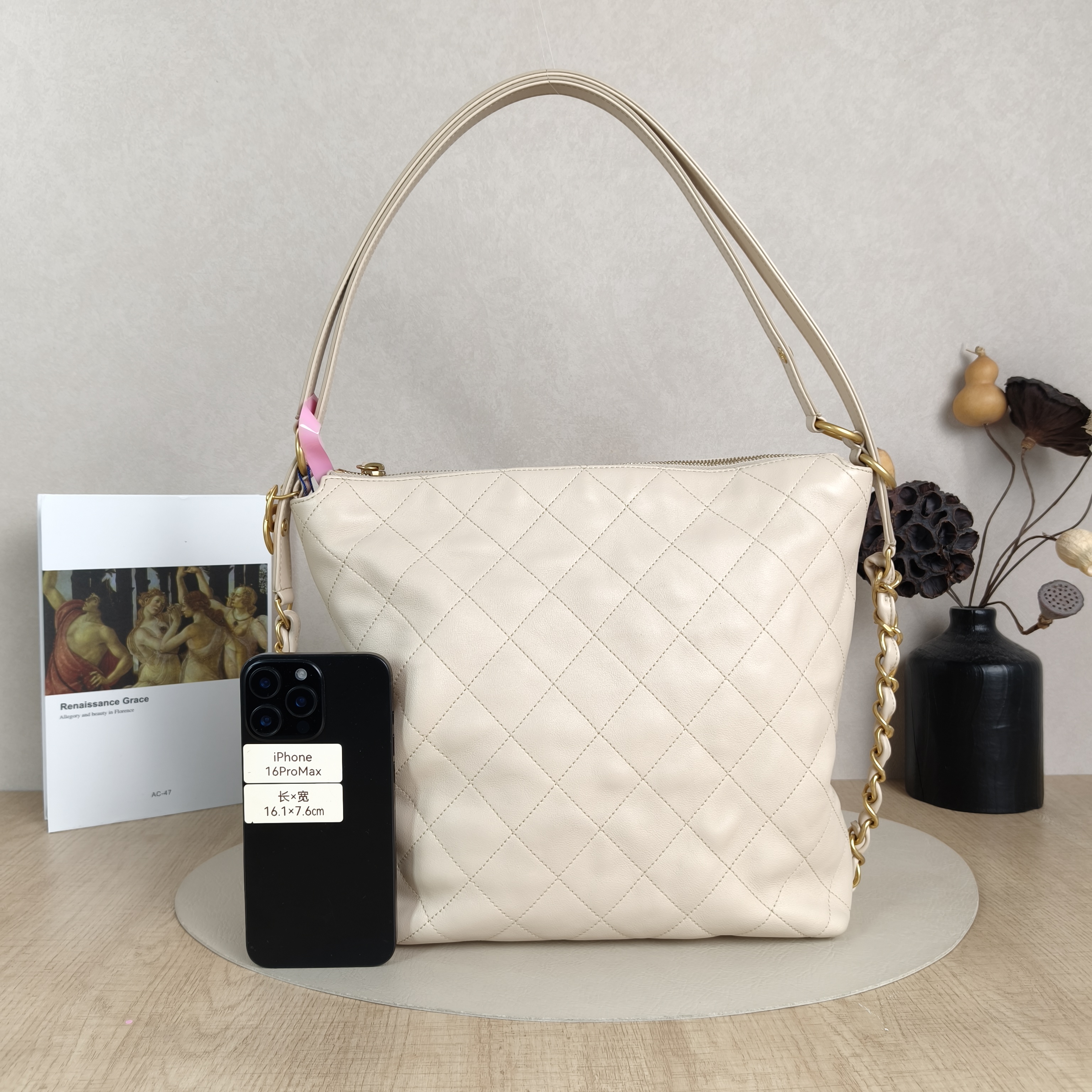 Chanel Shoulder Bag hobo Calfskin One Size26 × 11 × 26 cm — cover view 5 of 5