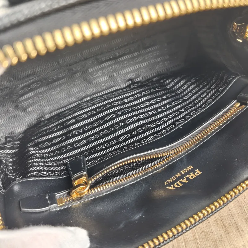 PRADA Top Handle Bag Saffiano Black Calfskin One Size 31.5 × 11 × 20 cm — detail view 6 of 11
