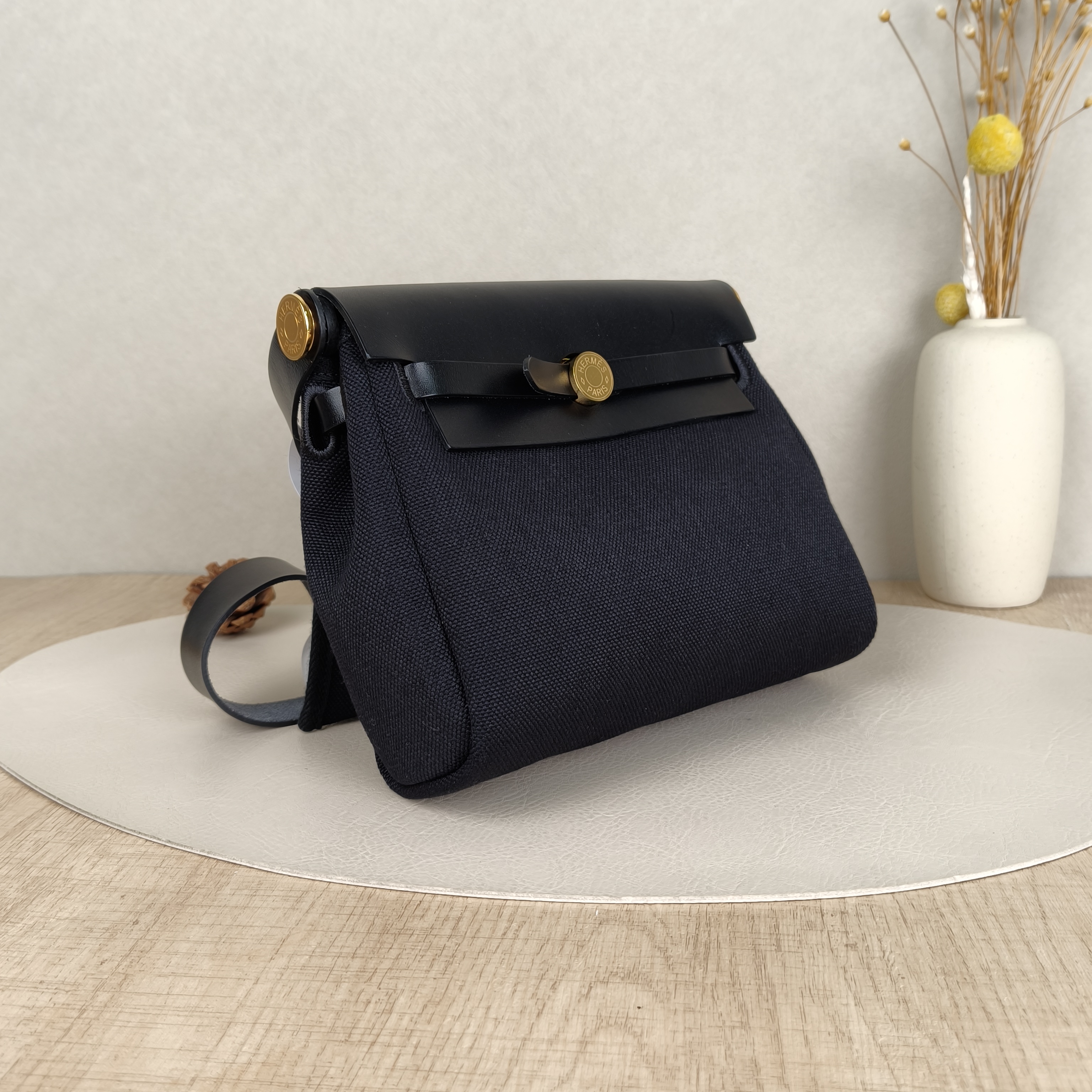 Hermès Crossbody Bag Herbag Zip 20Black Calfskin,Canvasmini20.5 × 7 × 16.5 cm — cover view 4 of 6