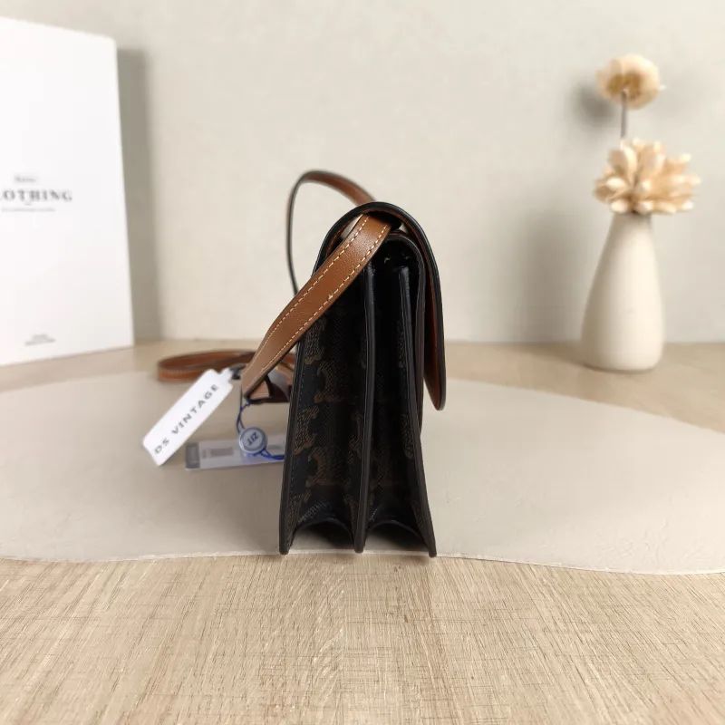 CELINE Crossbody Bag TRIOMPHE Clutchwoc Monogram PVC One Size 20 × 6 × 12 cm — detail view 6 of 11