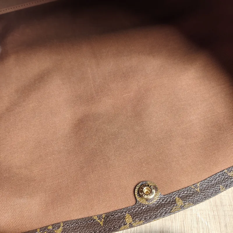 Louis Vuitton Top Handle Bag ATLANTIS Monogram PVC Large 34 × 13.5 × 34 cm — detail view 13 of 15