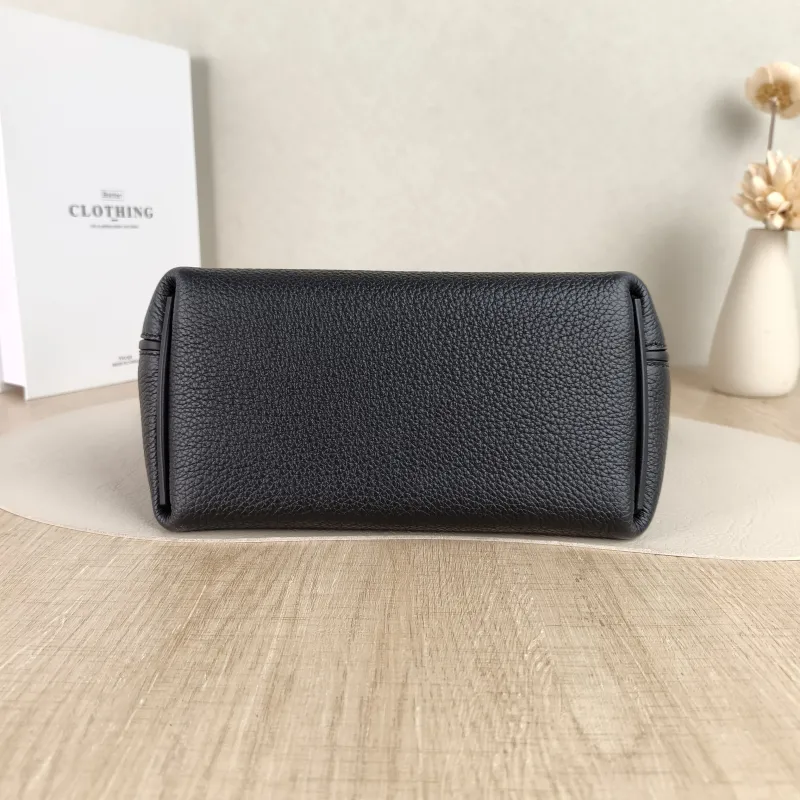 Hermès Crossbody Bag 24 · 24 21 Shoulder Bag Black Togo Calfskin · Swift Calfskin Mini 21 × 10 × 16 cm G — cover view 3 of 6