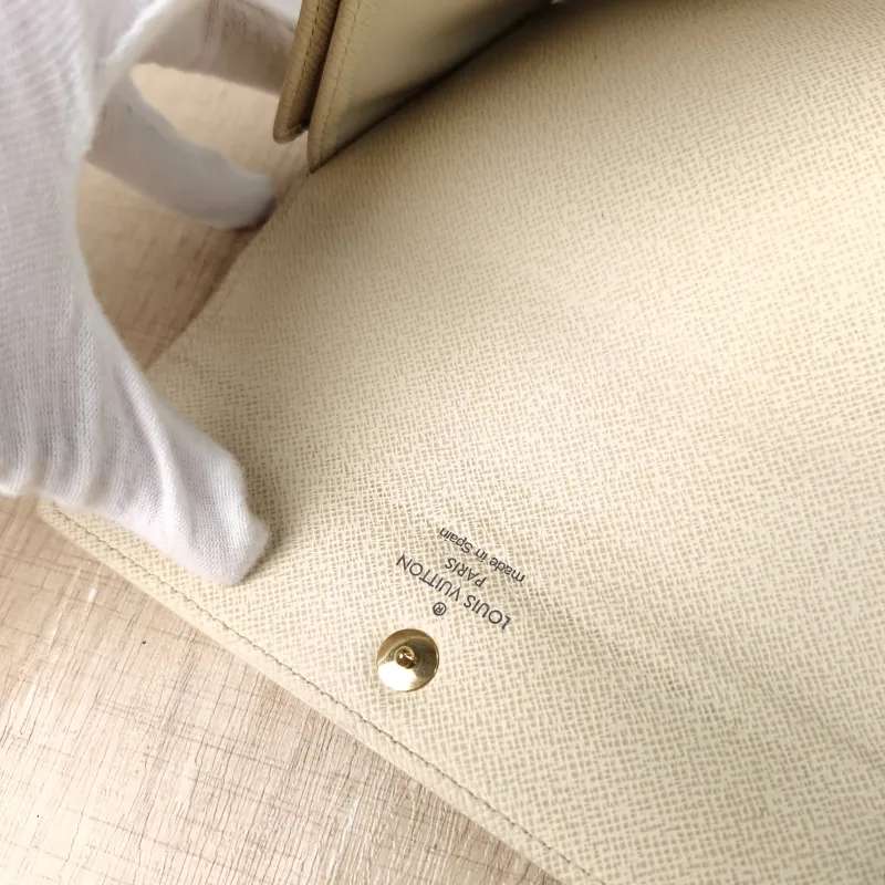 Louis Vuitton Wallet Edition Wallet PVC One Size15 × 3 × 10 cm — detail view 7 of 14