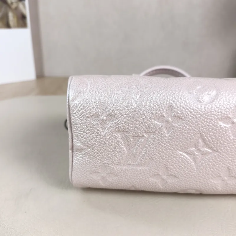 Louis Vuitton Crossbody Bag Speedy Nano Calfskin nano 16 × 7.5 × 10 cm — detail view 10 of 11