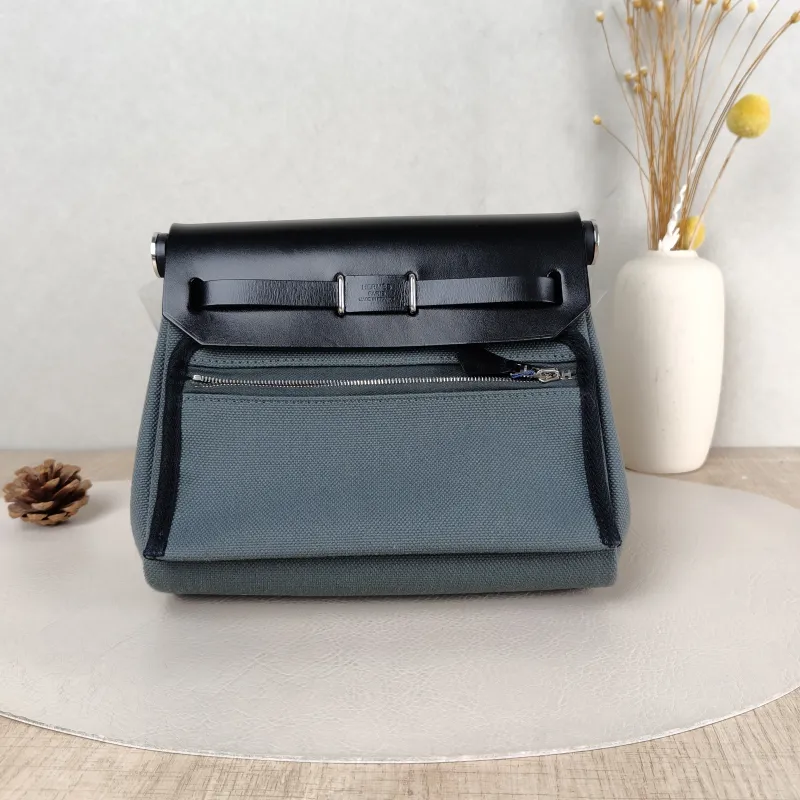 Hermès Crossbody Bag Herbag Zip 20 Calfskin，Canvas Mini 20.5 × 7 × 16.5 cm K — cover view 2 of 5