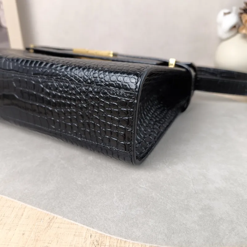 SAINT LAURENT Shoulder Bag MANHATTAN Black Calfskin Medium 29 × 7.5 × 20 cm — detail view 9 of 13