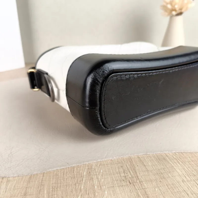 Chanel Crossbody Bag Gabrielle Gabrielle Bag CC alfskin Small 20 × 8 × 15 cm 29 — detail view 7 of 12