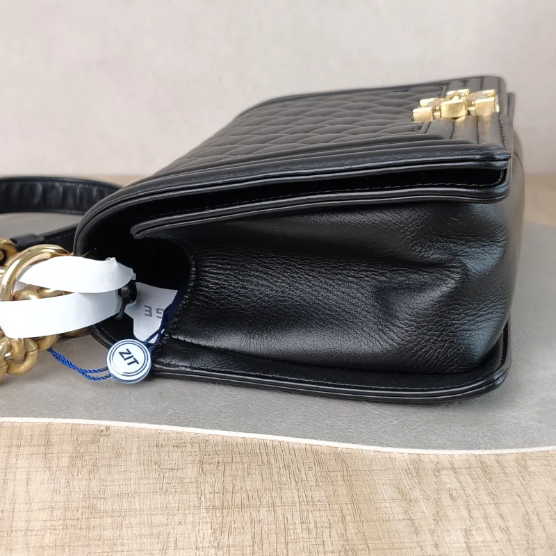 Chanel Crossbody Bag Le Boy​ Black Medium 25 × 9 × 15 cm — detail view 12 of 15