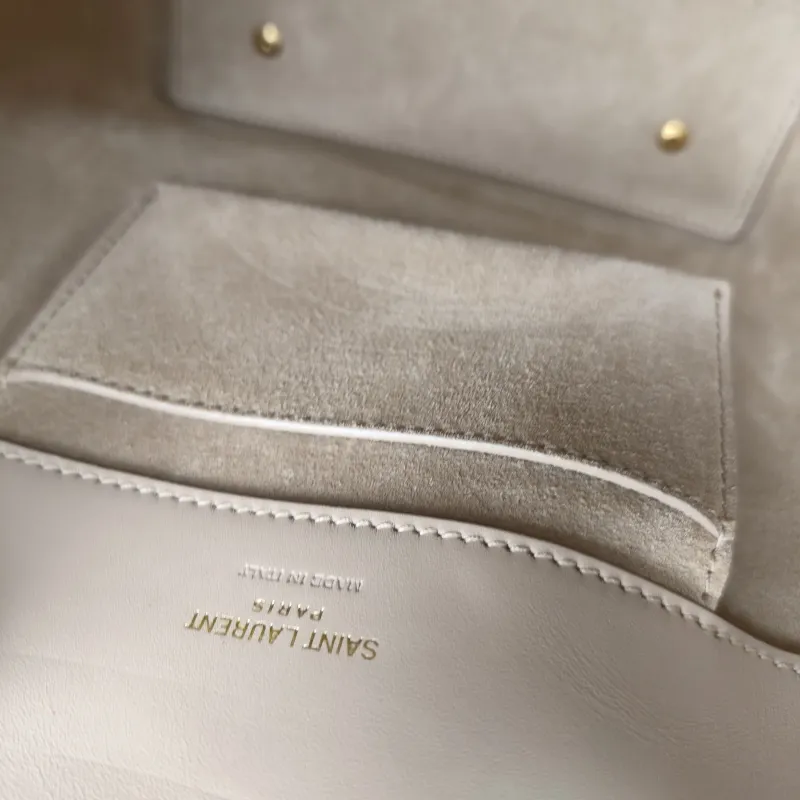 SAINT LAURENT Shoulder Bag LE 37 Brown Calfskin Small17 × 13 × 20 cm — detail view 11 of 13