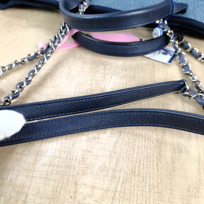 Chanel Shoulder Bag Blue Woven 37 × 14 × 35 cm 25 — detail view 11 of 12