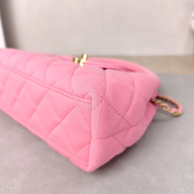 Chanel Crossbody Bag Kelly Red mini19 × 7 × 13 cm — detail view 4 of 15