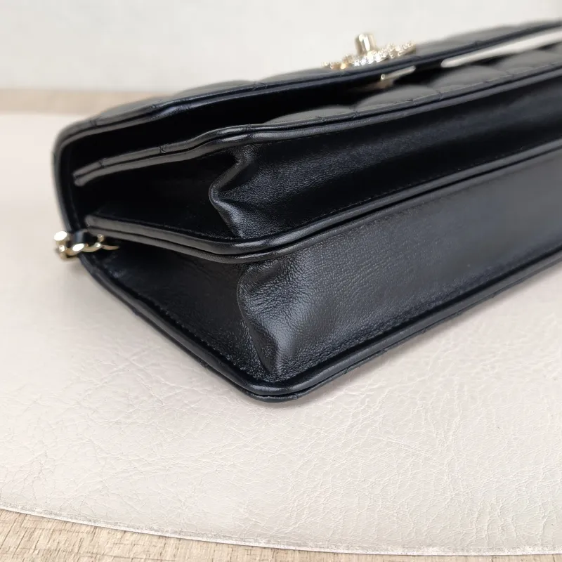 Chanel Crossbody Bag woc Black Lambskin 19 × 4 × 11.5 cm — detail view 9 of 14