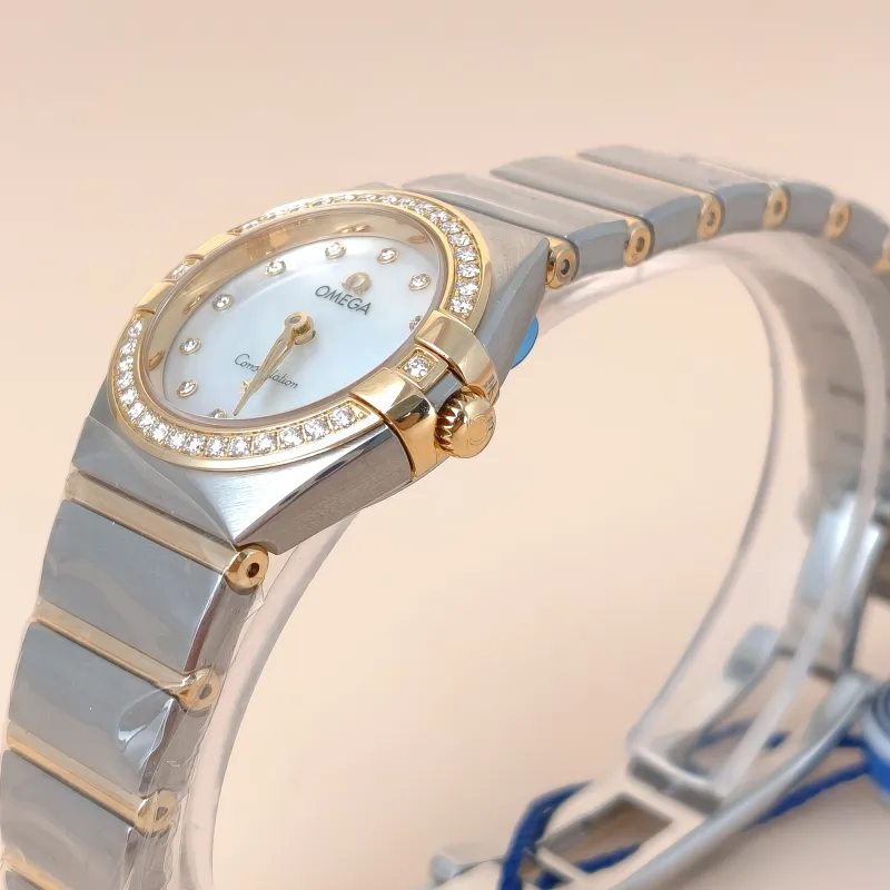 OMEGA Watch Watch White One Size25mm — cover view 5 of 10