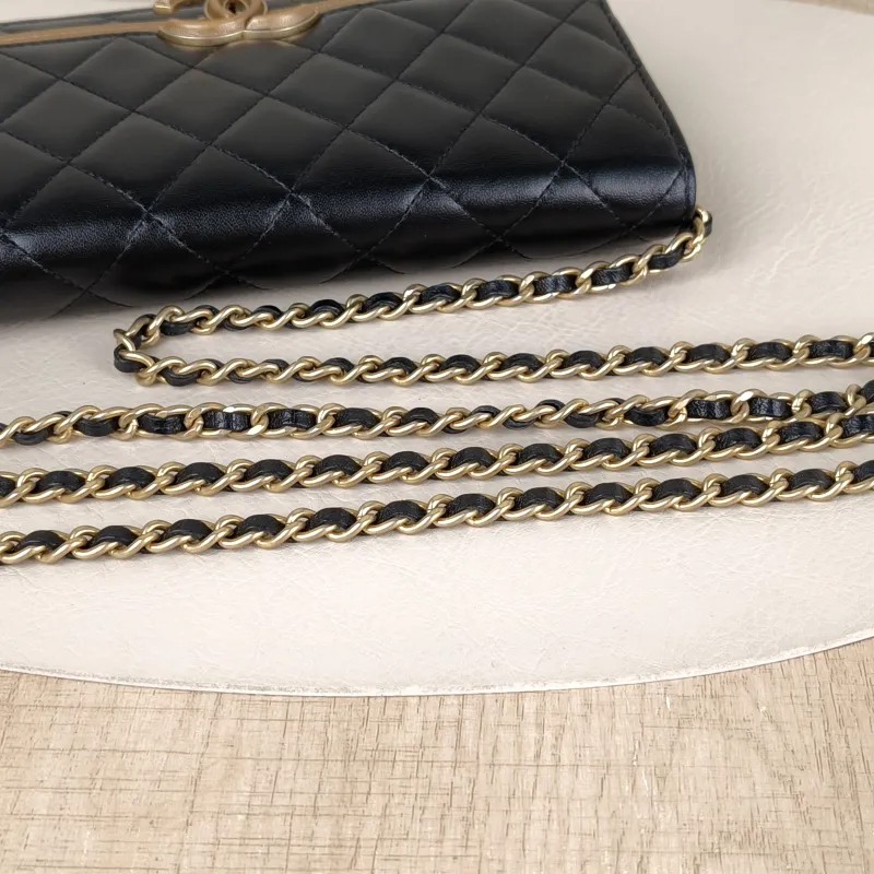 Chanel Crossbody Bag Classic Flap WOC CF WOCWOC Bag Black Lambskinmini19.2 × 3.5 × 12.3 cm — detail view 7 of 12