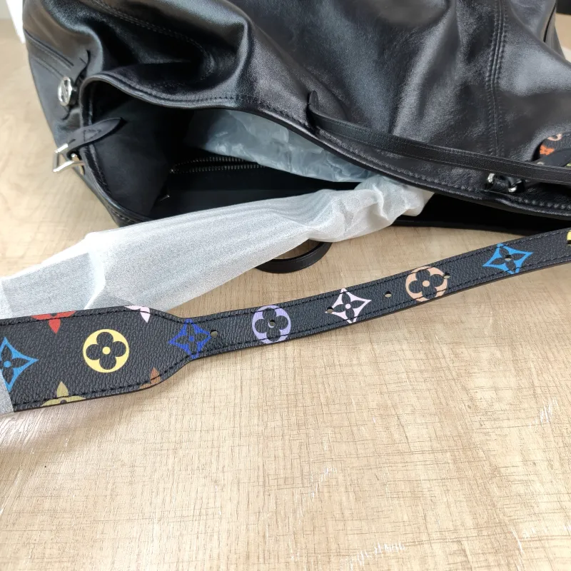 Louis Vuitton Crossbody Bag Carryall Vibe Black · Multicolore SL ambskin Medium 39 × 15 × 30 cm — detail view 8 of 13