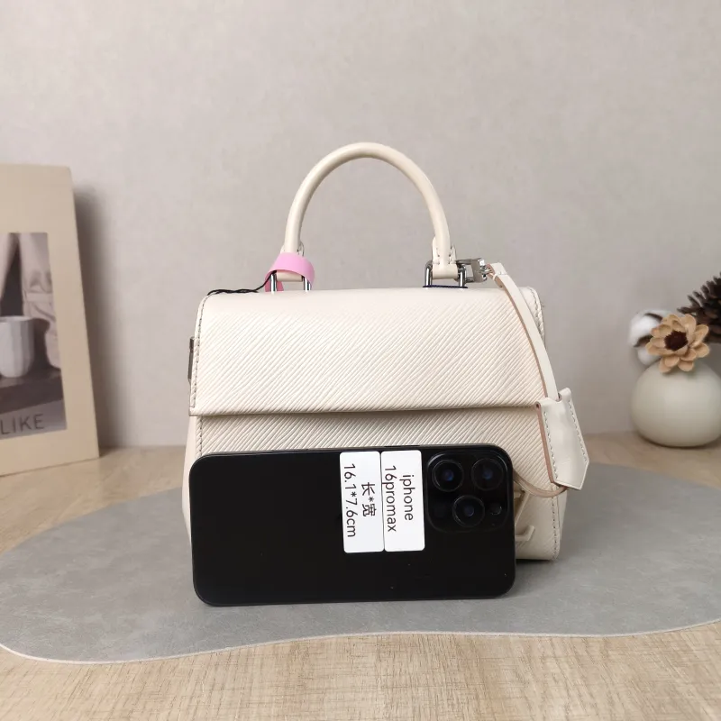 Louis Vuitton Crossbody Bag CLUNY White Epi Embossed Calfskin Mini 20 × 7.5 × 16 cm — cover view 5 of 5